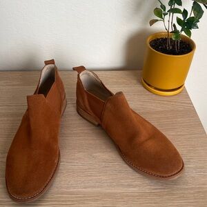 Clark’s Women’s Tan Suede Slip-On Shoes